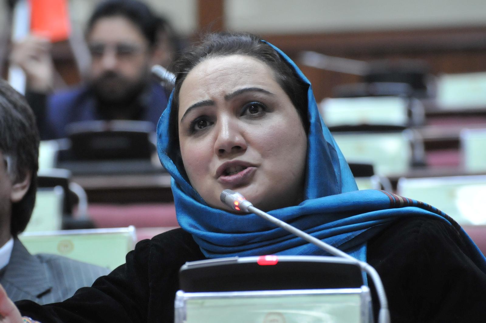 The Handshake That Betrayed a Nation